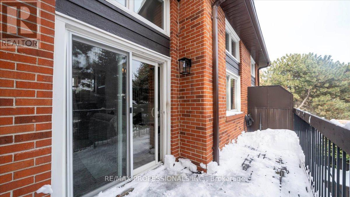 14 - 1755 Rathburn Road E, Mississauga, Ontario L4W 2M8 - Photo 10 - W12798608