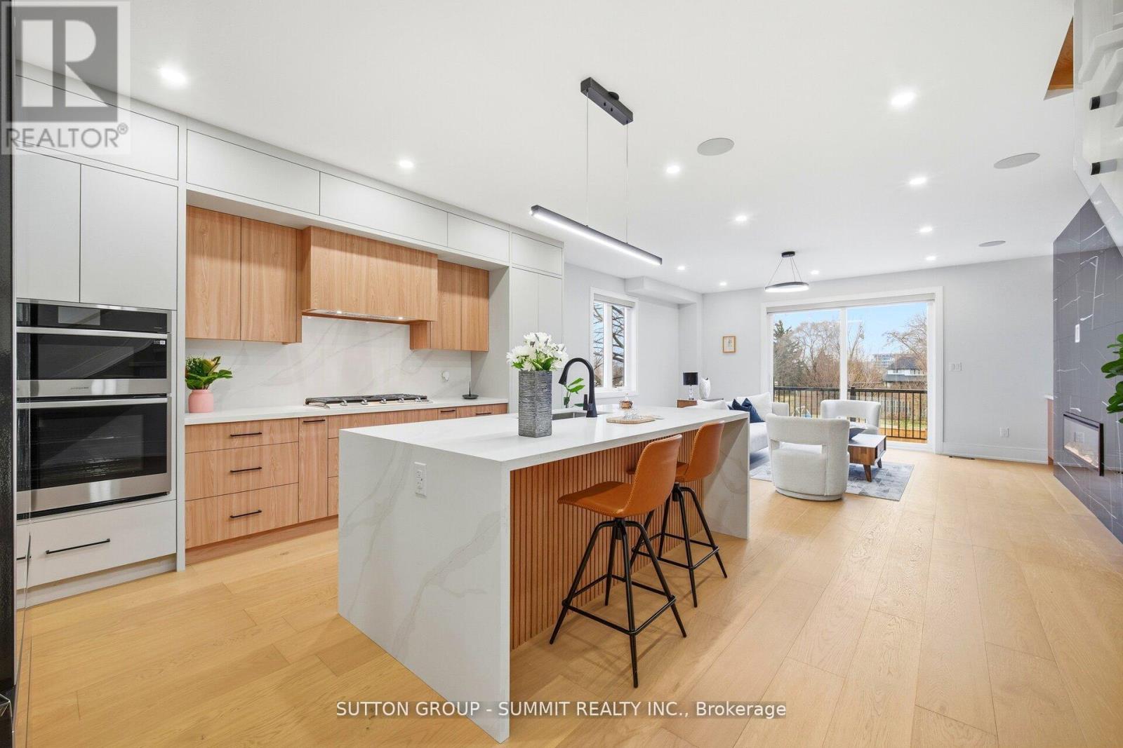 1228 Alexandra Avenue, Mississauga, Ontario  L5E 2A5 - Photo 17 - W12798610