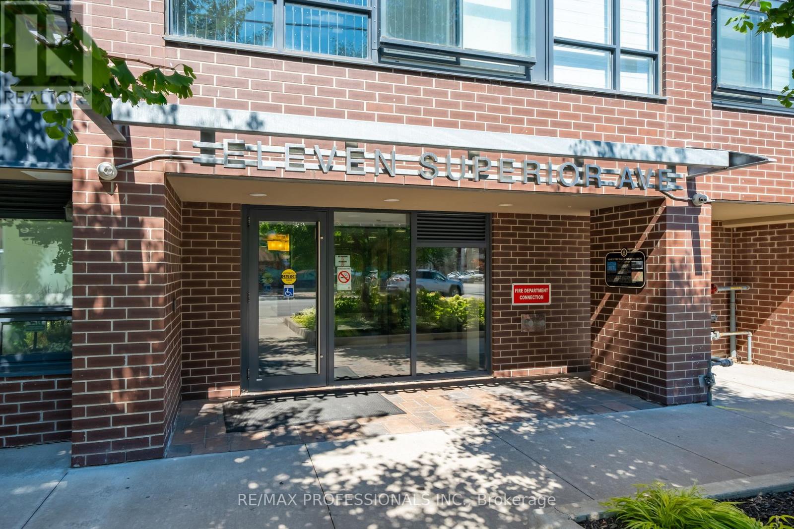 811 - 11 Superior Avenue, Toronto, Ontario  M8V 0A7 - Photo 2 - W12798638