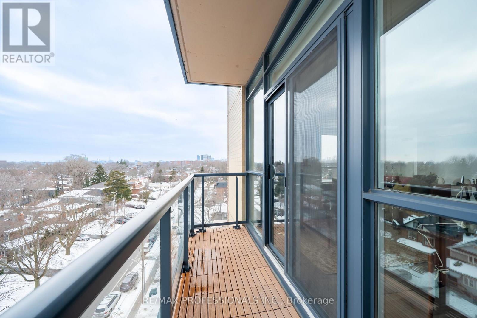 811 - 11 Superior Avenue, Toronto, Ontario  M8V 0A7 - Photo 27 - W12798638
