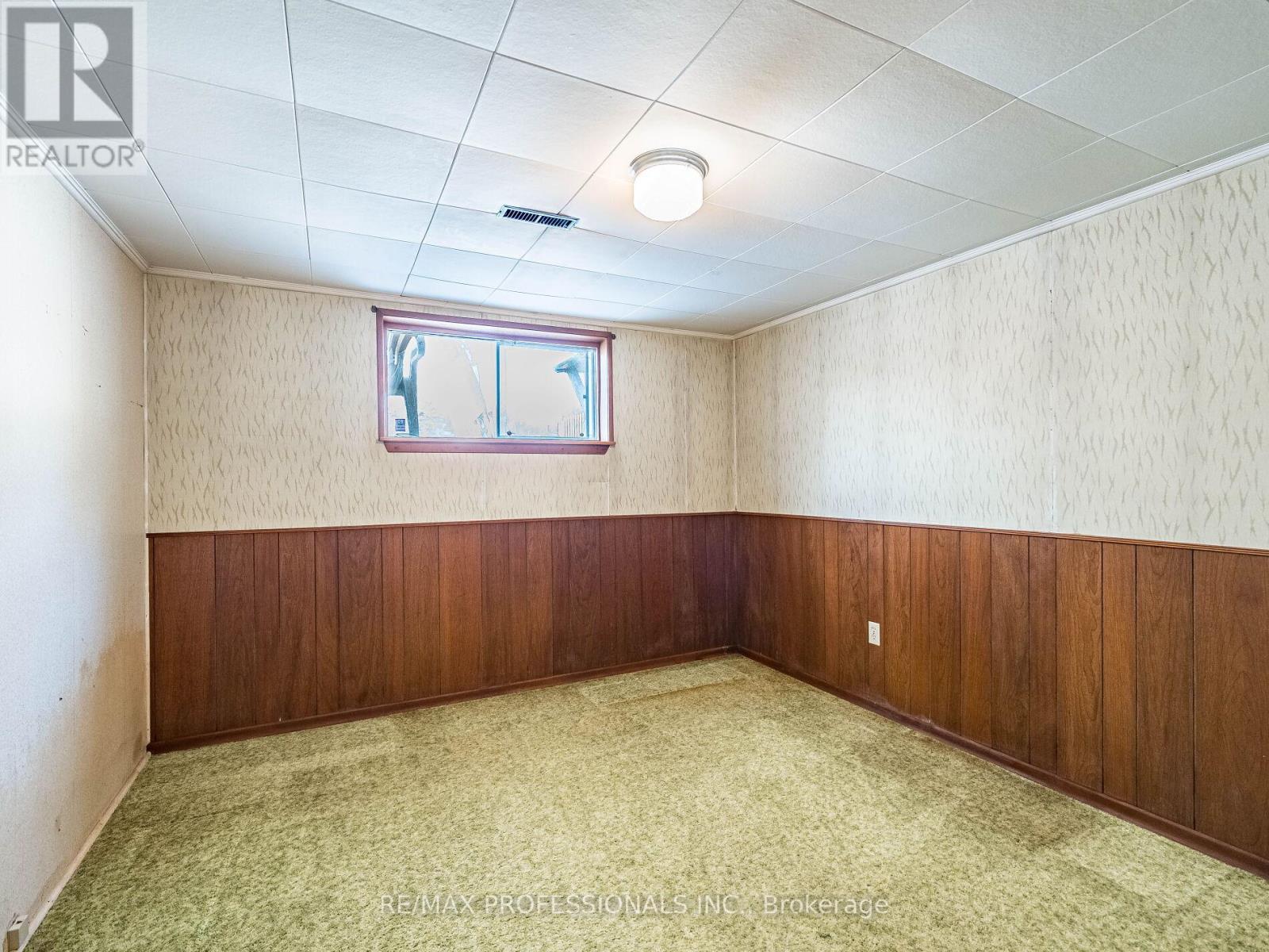 48 Haliburton Avenue, Toronto, Ontario  M9B 4Y4 - Photo 36 - W12798682