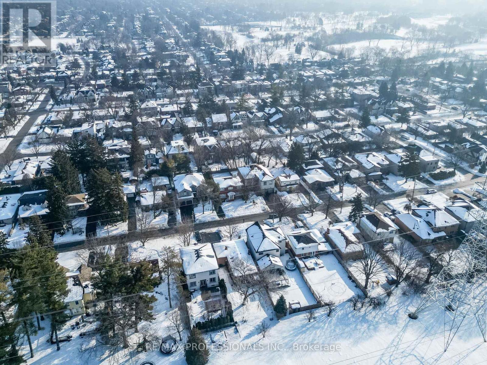 48 Haliburton Avenue, Toronto, Ontario  M9B 4Y4 - Photo 47 - W12798682