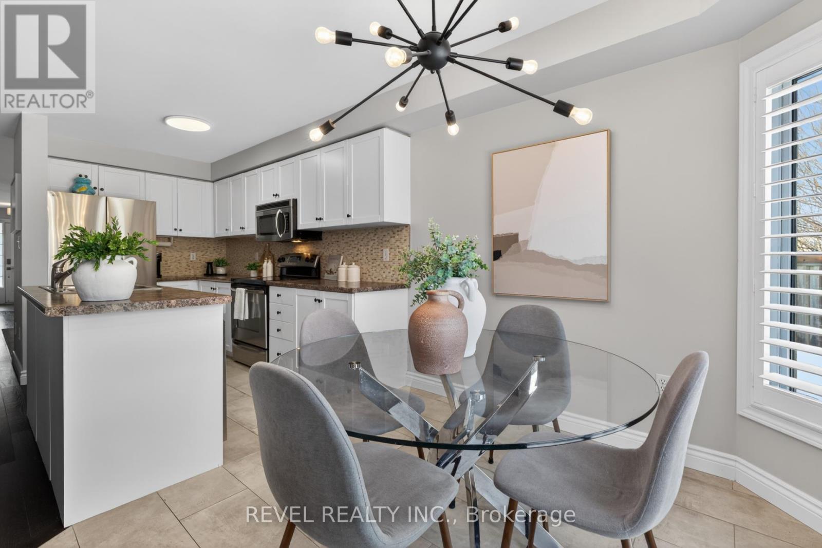 2286 Seton Crescent, Burlington, Ontario  L7L 6Y4 - Photo 14 - W12798698