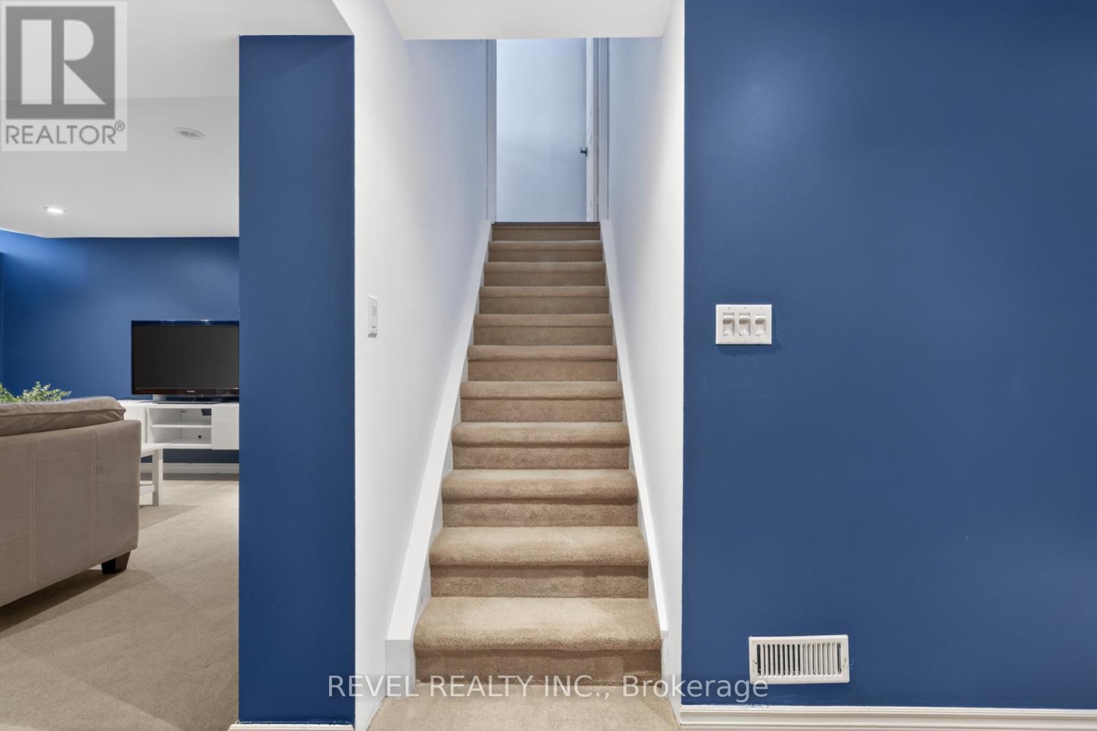 2286 Seton Crescent, Burlington, Ontario  L7L 6Y4 - Photo 31 - W12798698