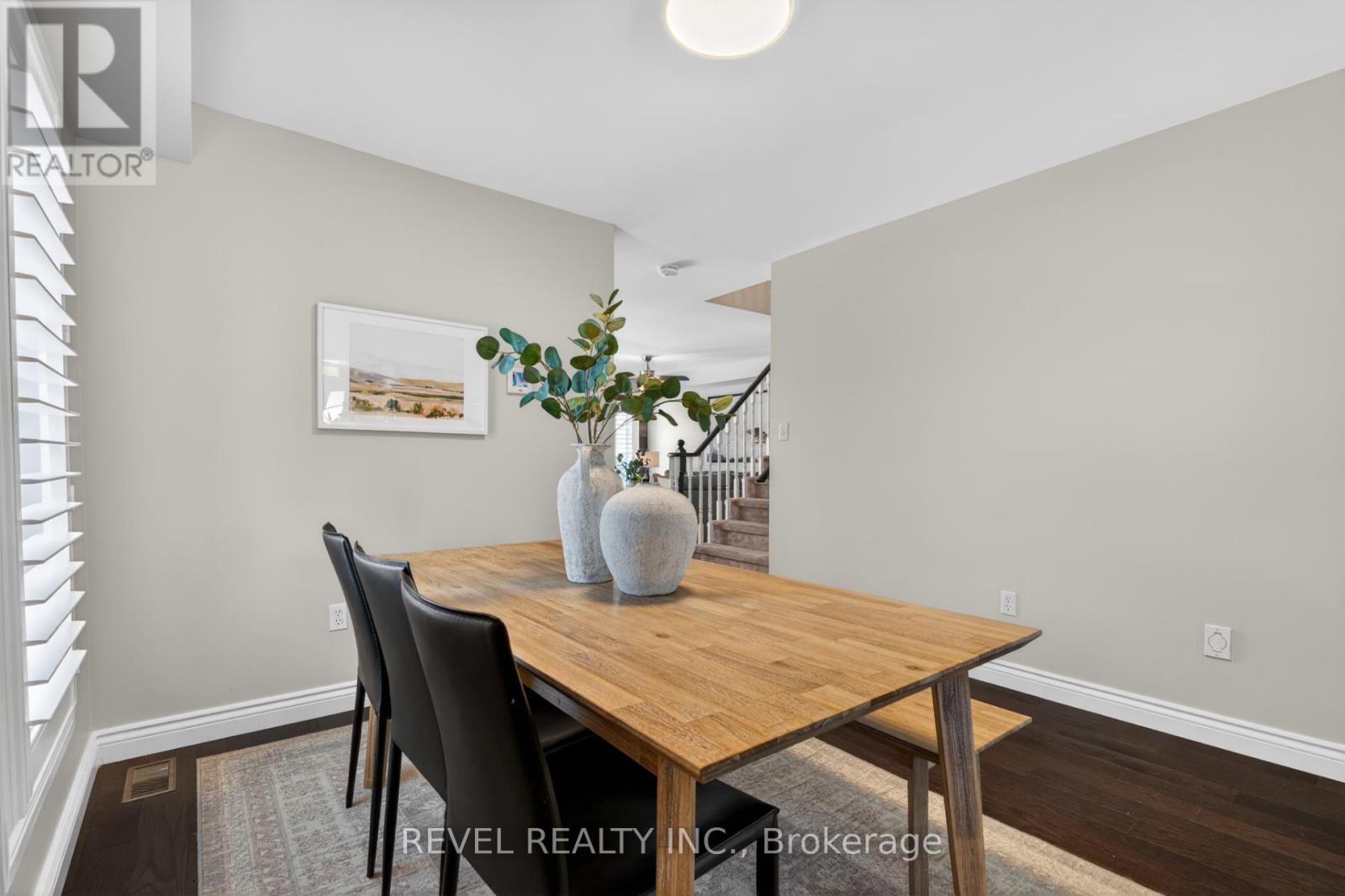 2286 Seton Crescent, Burlington, Ontario  L7L 6Y4 - Photo 8 - W12798698