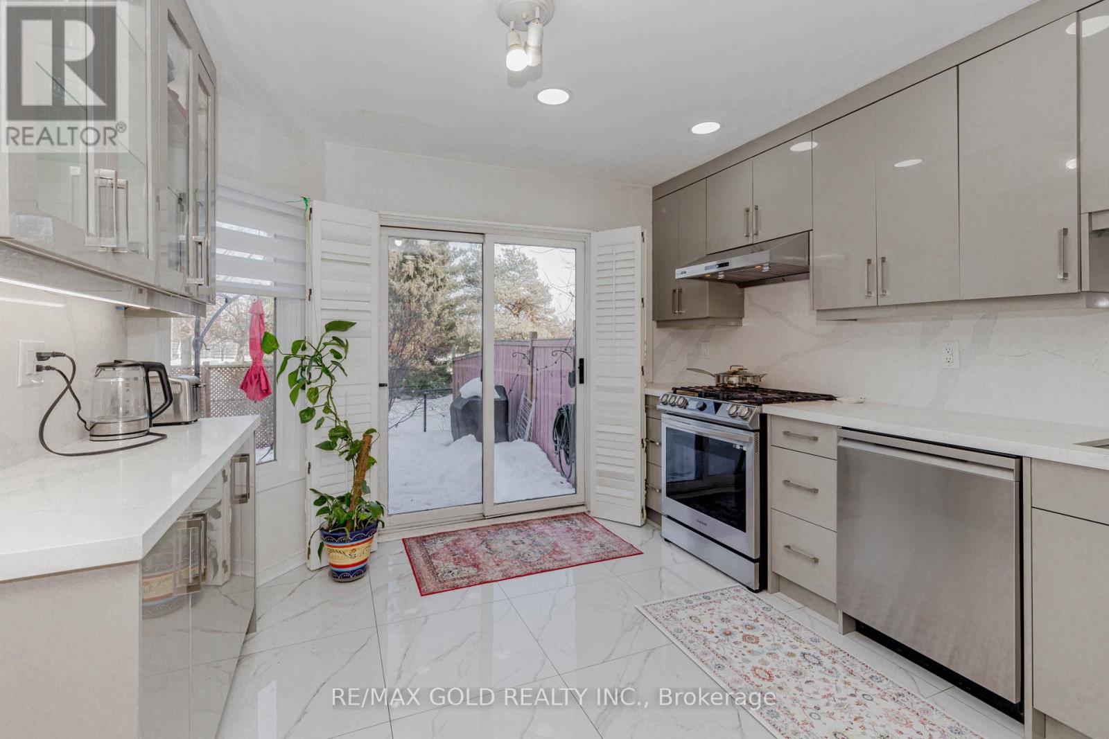 1156 Westview Terrace, Oakville, Ontario  L6M 3M1 - Photo 14 - W12798740