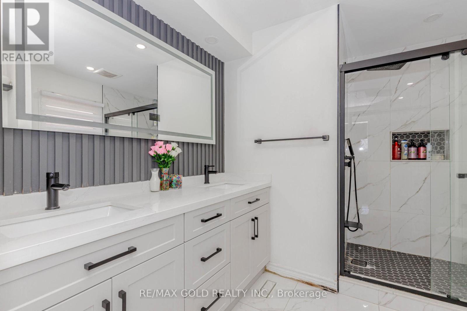 1156 Westview Terrace, Oakville, Ontario  L6M 3M1 - Photo 25 - W12798740