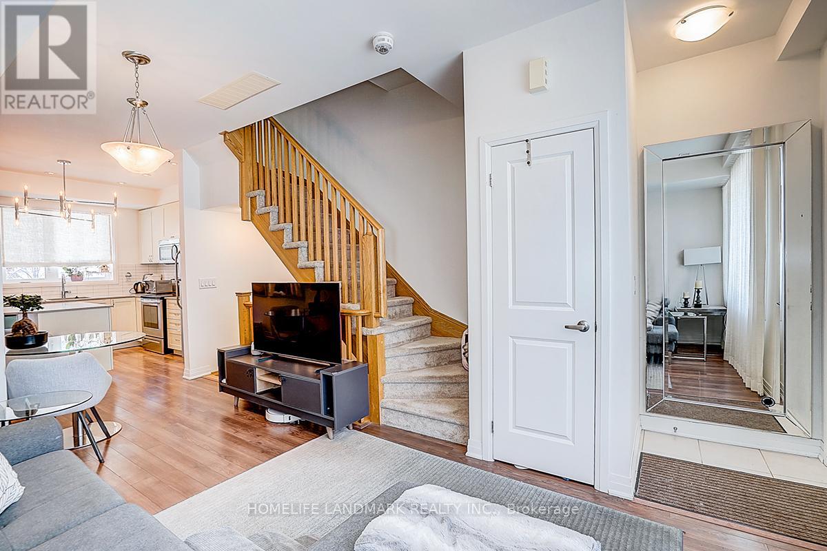 160 William Duncan Road, Toronto, Ontario  M3K 0C1 - Photo 7 - W12798746