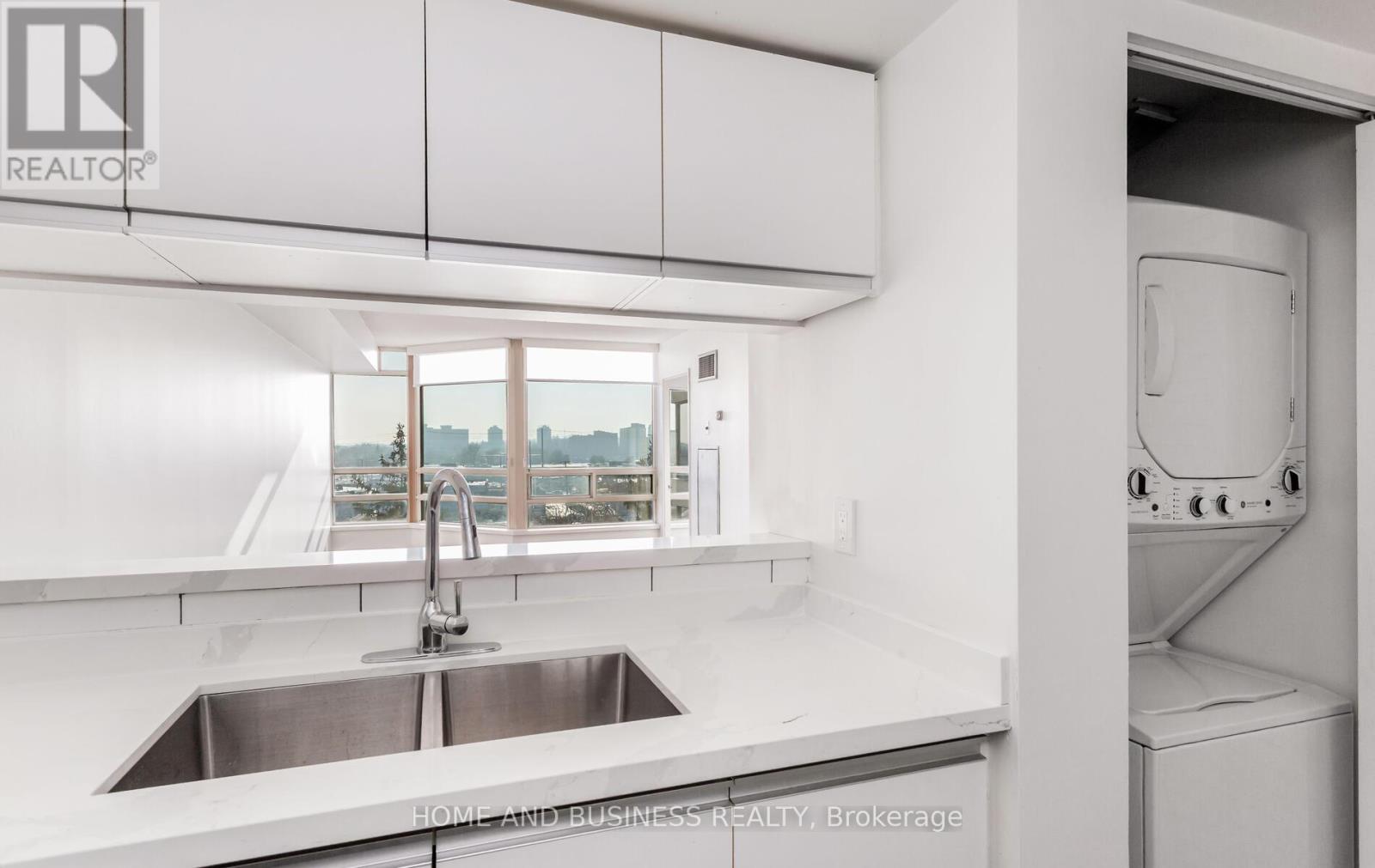 706 - 75 King Street E, Mississauga, Ontario  L5A 4G5 - Photo 15 - W12798756