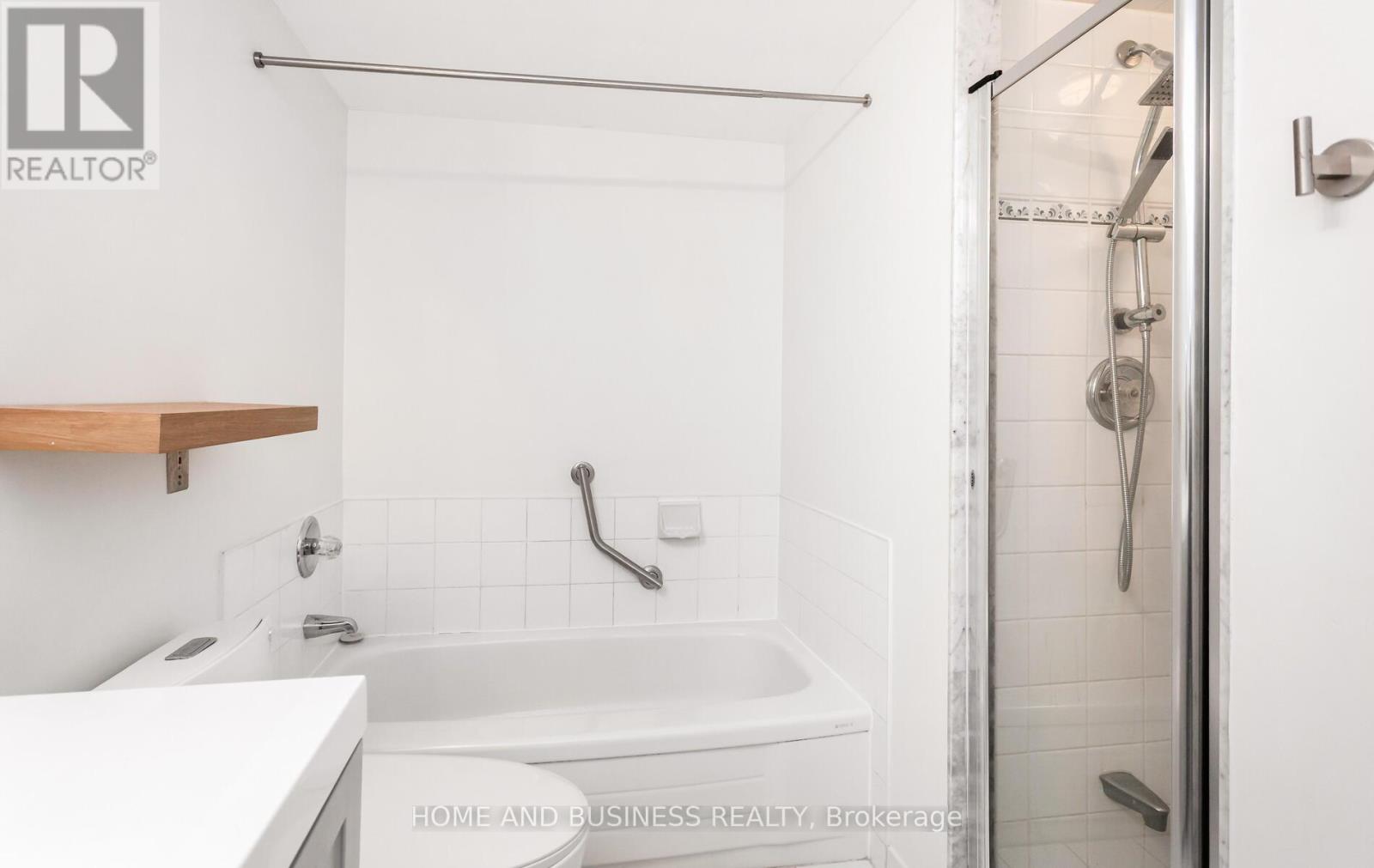 706 - 75 King Street E, Mississauga, Ontario  L5A 4G5 - Photo 26 - W12798756