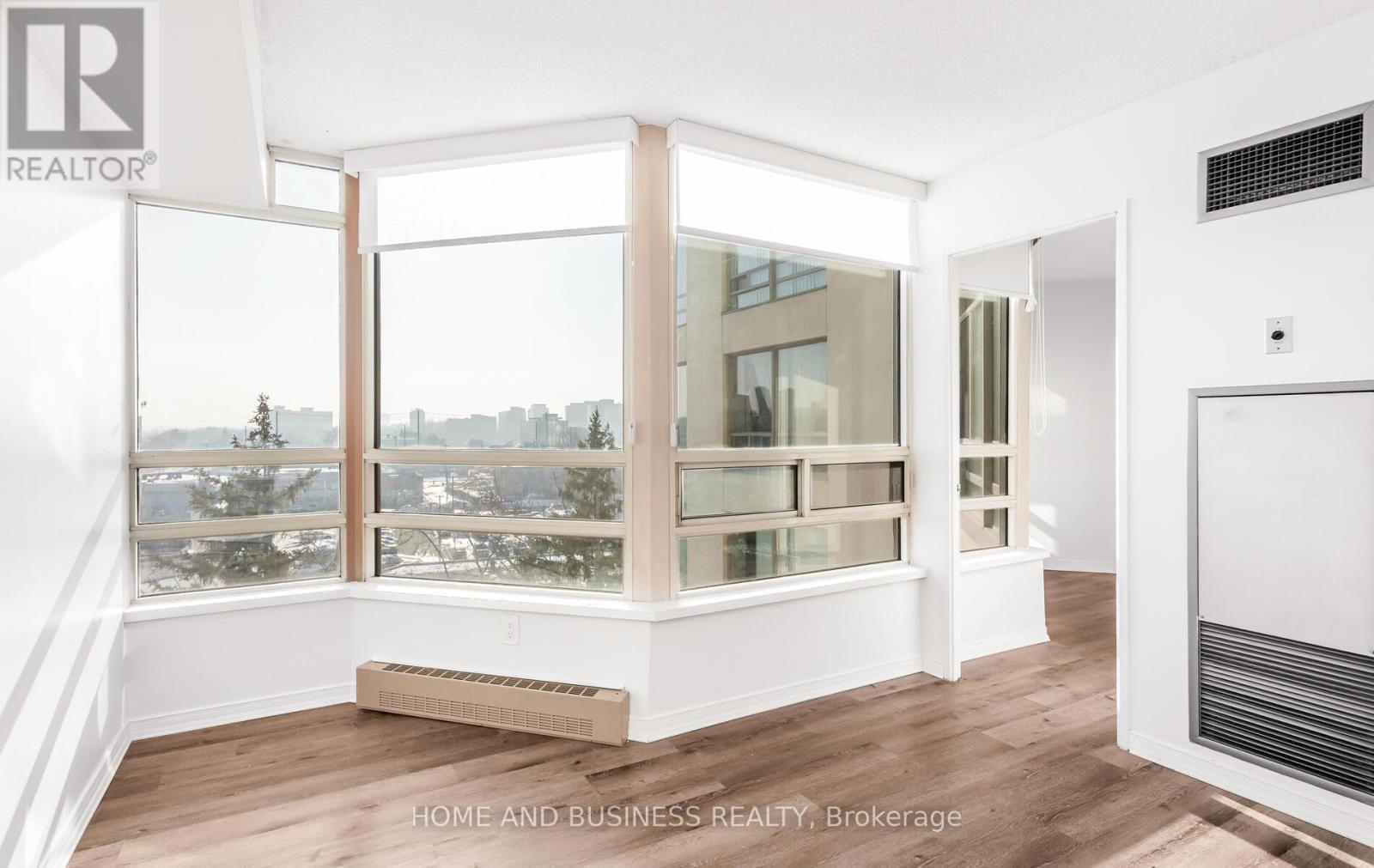 706 - 75 King Street E, Mississauga, Ontario  L5A 4G5 - Photo 8 - W12798756