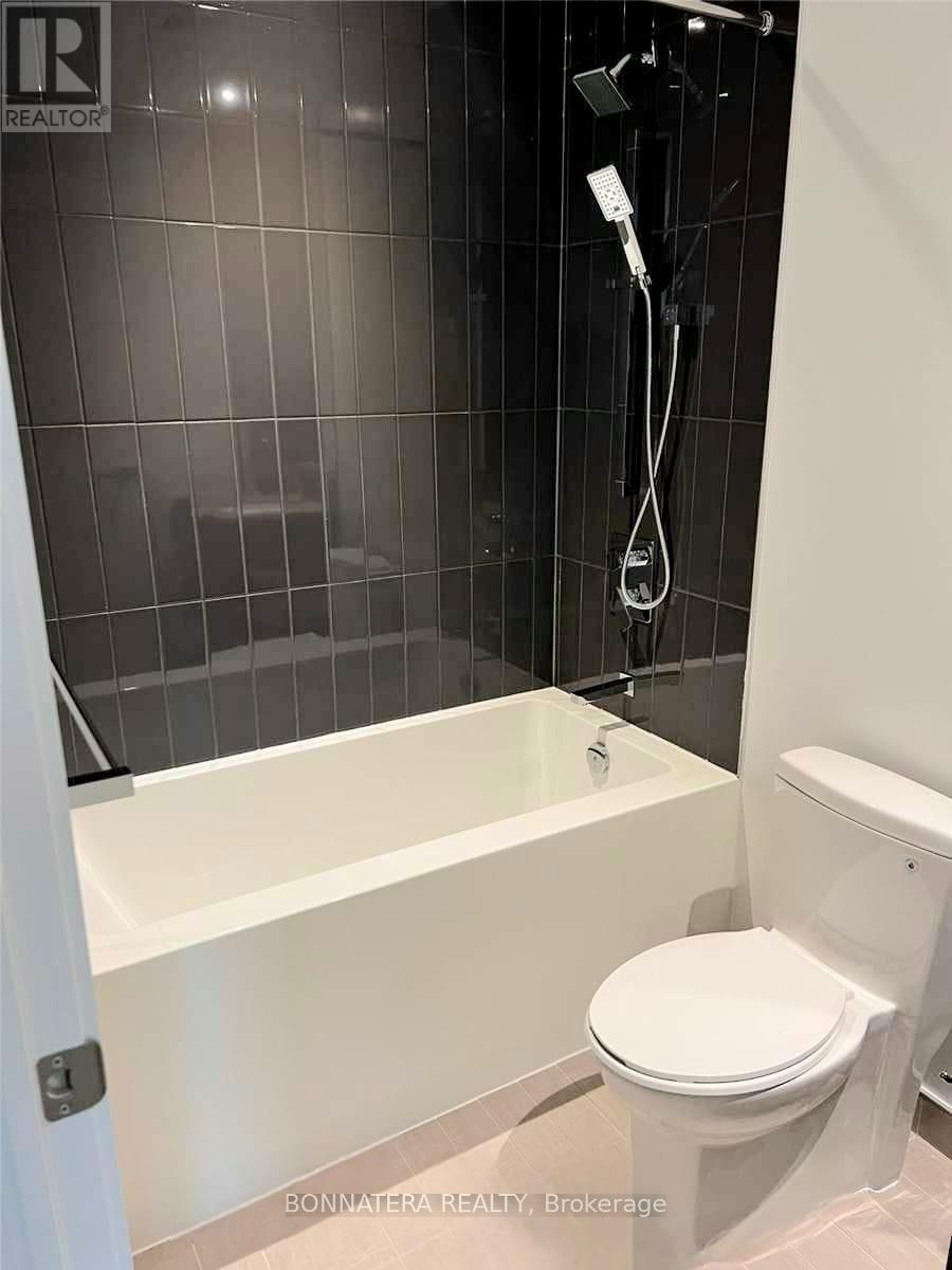 913 - 3900 Confederation Parkway, Mississauga, Ontario  L5B 0M3 - Photo 10 - W12798770