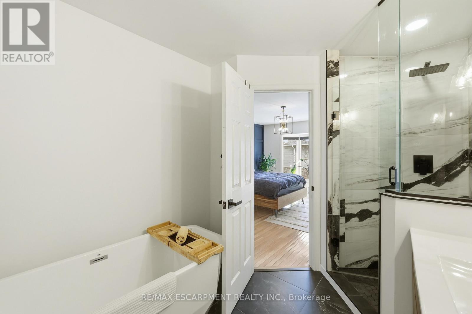 5 - 2015 Cleaver Avenue, Burlington, Ontario  L7M 4J7 - Photo 17 - W12798774