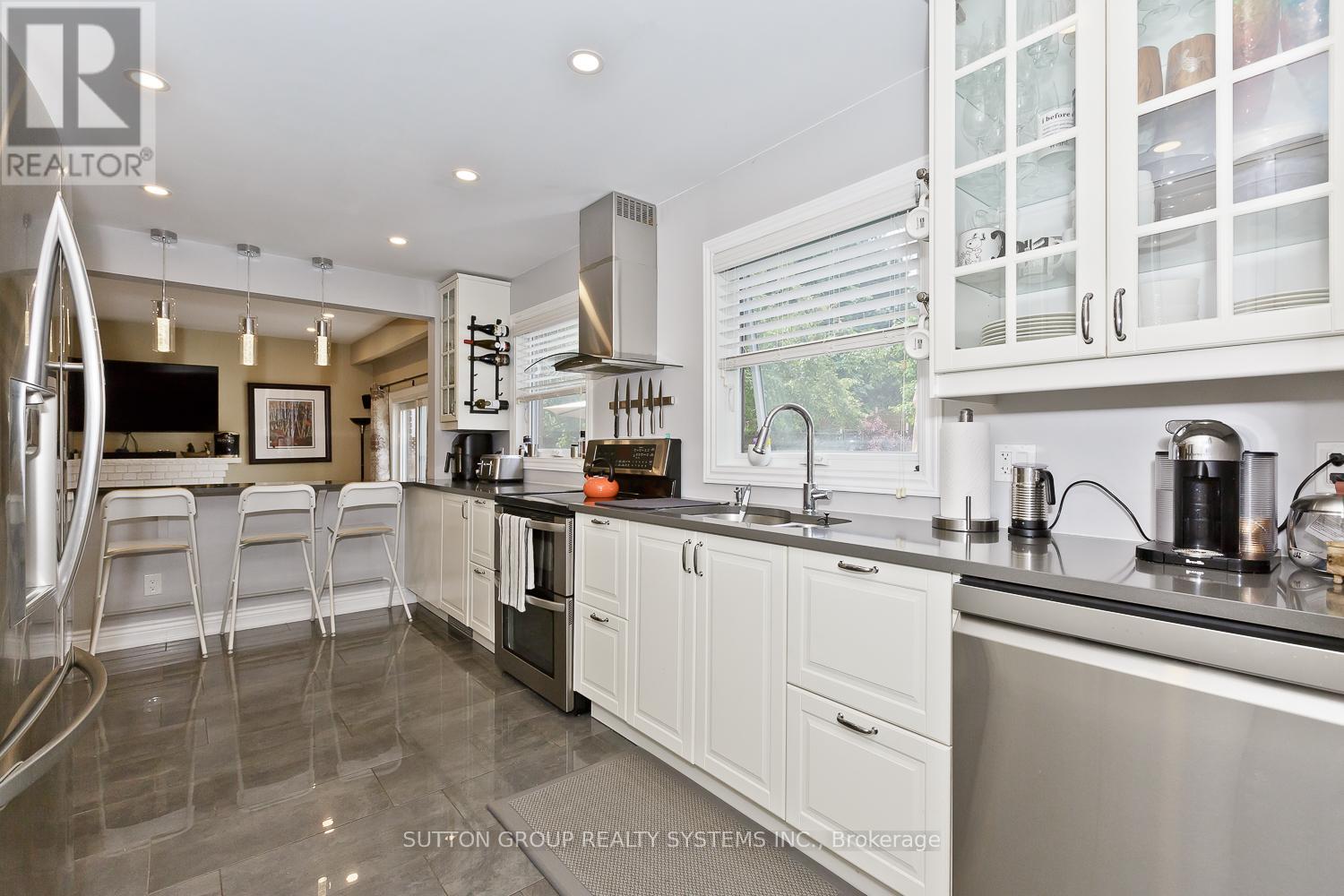 6686 Barrisdale Drive, Mississauga, Ontario  L5N 2H3 - Photo 15 - W12798804