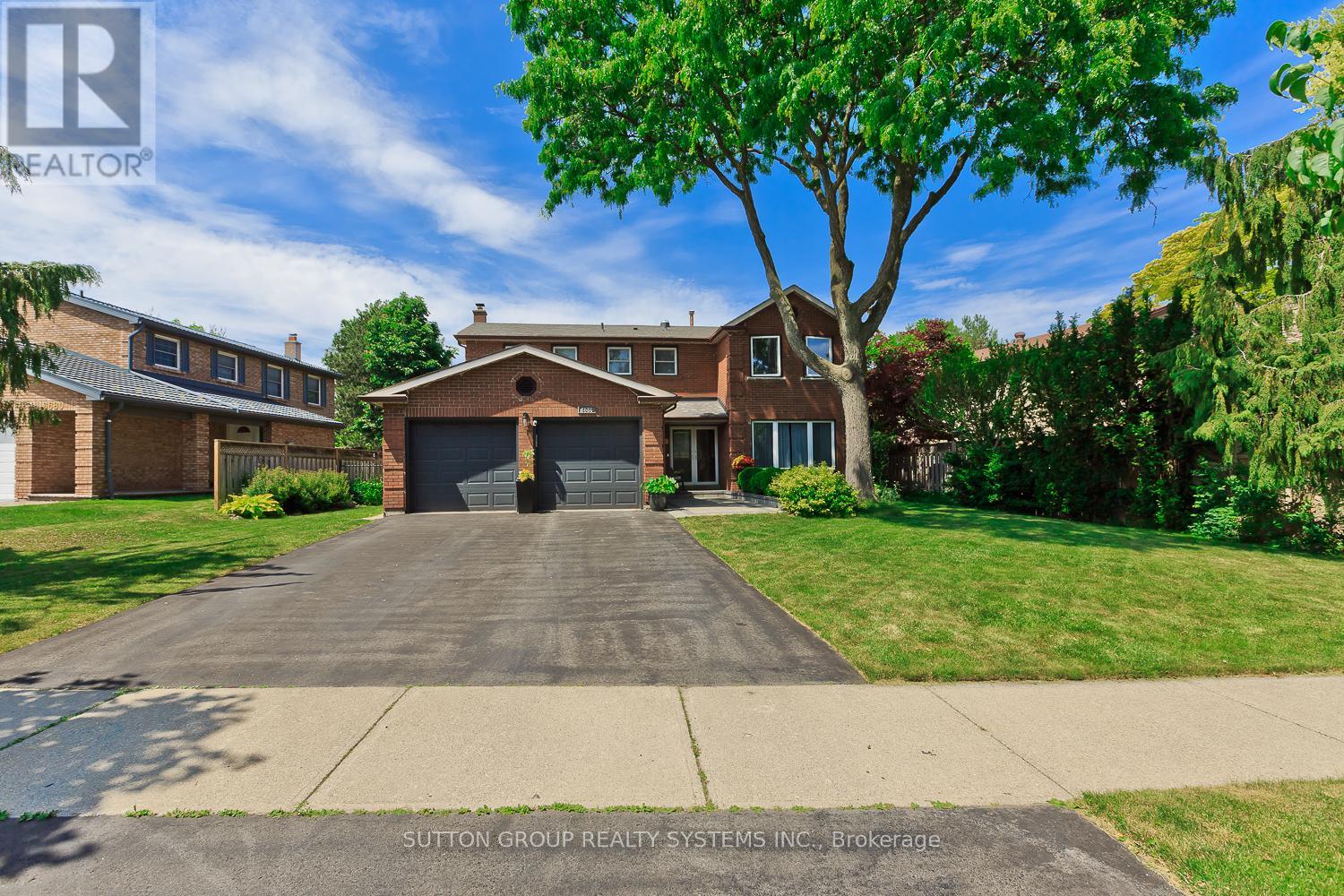 6686 Barrisdale Drive, Mississauga, Ontario  L5N 2H3 - Photo 2 - W12798804