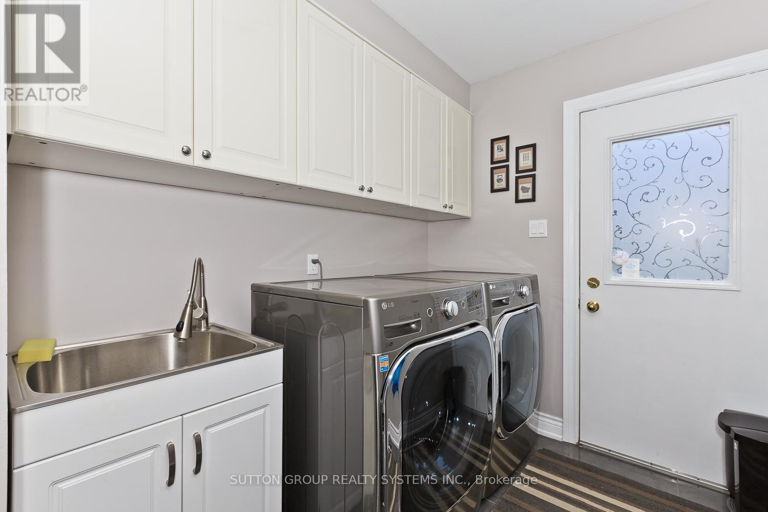 6686 Barrisdale Drive, Mississauga, Ontario  L5N 2H3 - Photo 37 - W12798804