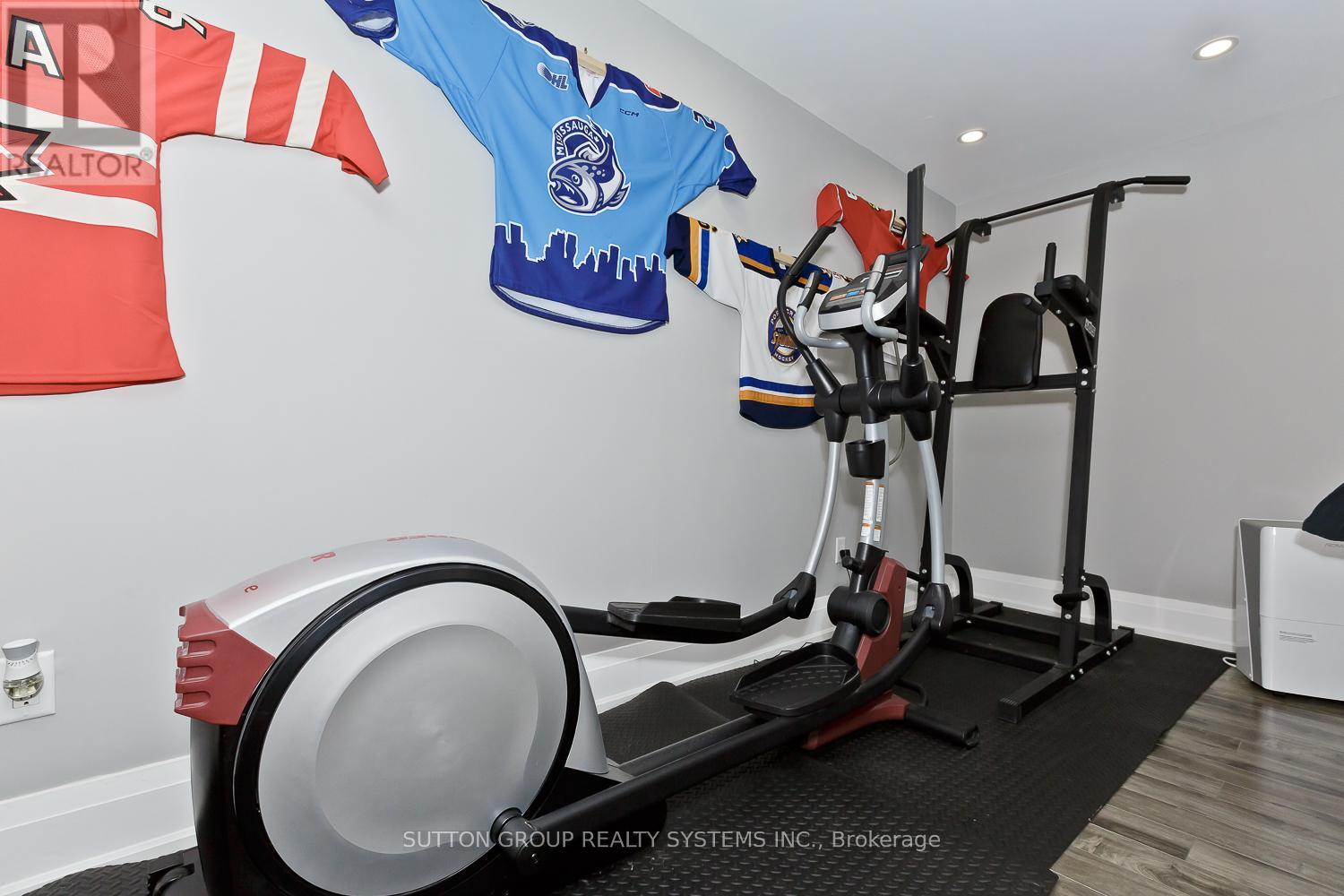 6686 Barrisdale Drive, Mississauga, Ontario  L5N 2H3 - Photo 40 - W12798804