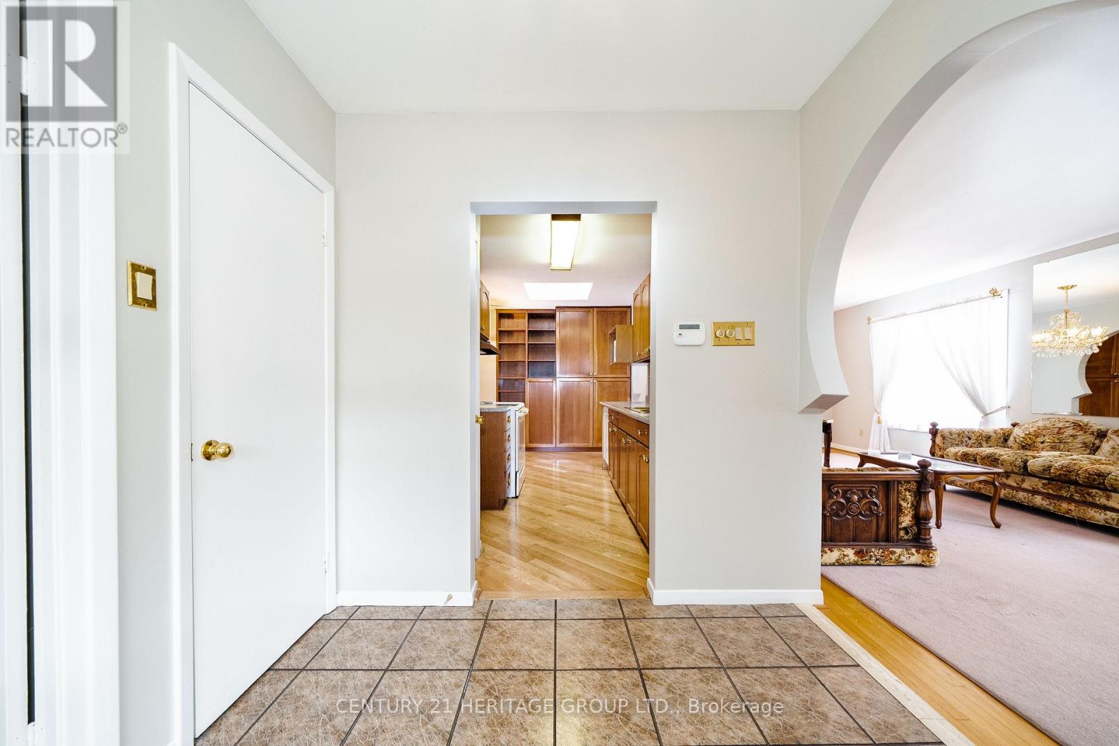 14 Council Crescent, Toronto, Ontario  M3J 1J6 - Photo 9 - W12797472