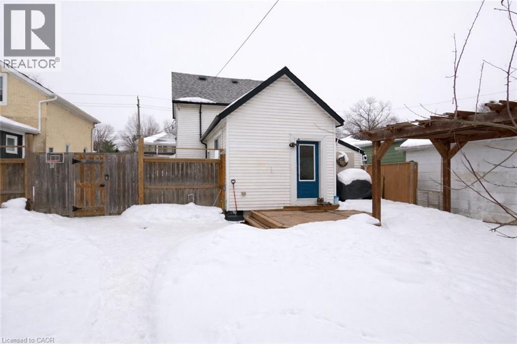 229 Guelph Avenue Unit# B, Cambridge, Ontario  N3C 1A9 - Photo 3 - 40805451