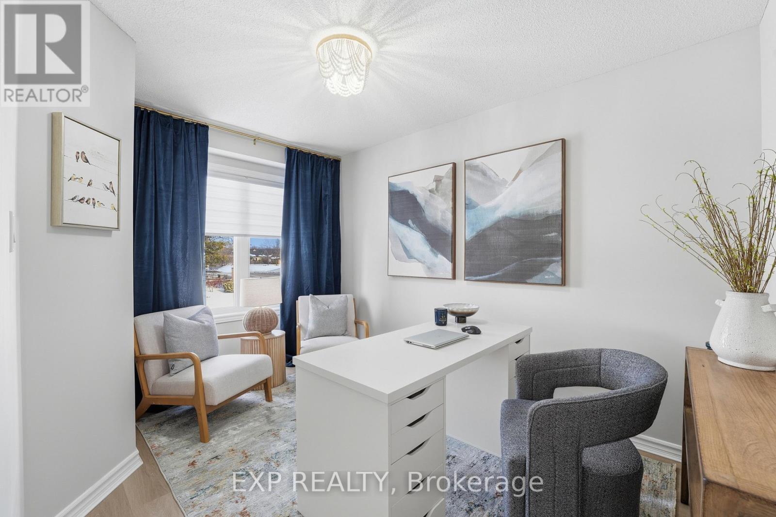 1 - 19 Bartlett Avenue, Grimsby, Ontario  L3M 5G6 - Photo 3 - X12798564