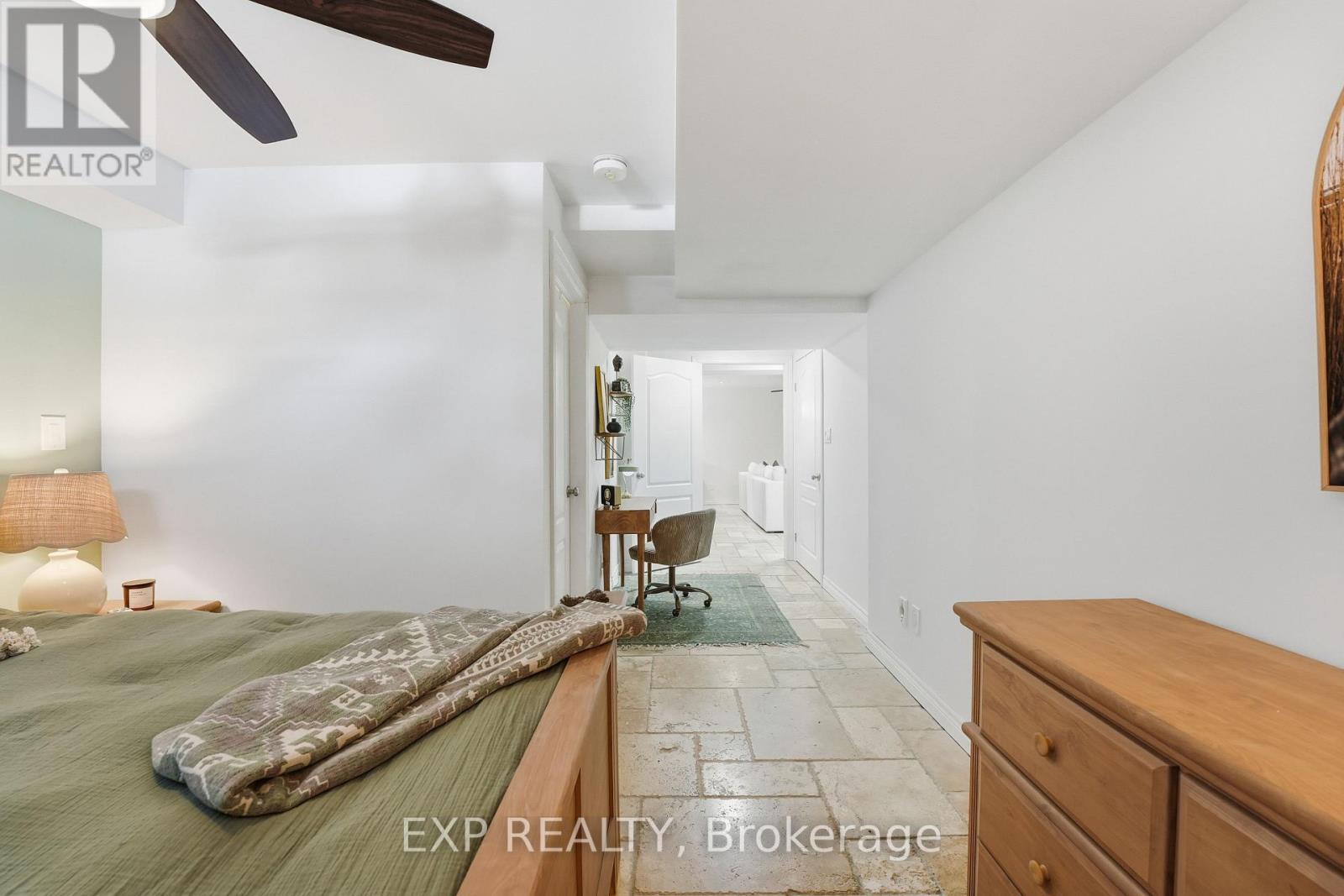 1 - 19 Bartlett Avenue, Grimsby, Ontario  L3M 5G6 - Photo 39 - X12798564