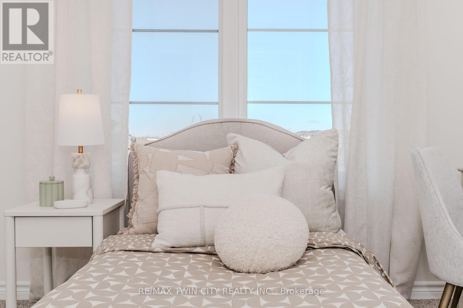 6 Lomond Lane, Kitchener, Ontario  N2R 0R4 - Photo 32 - X12798612