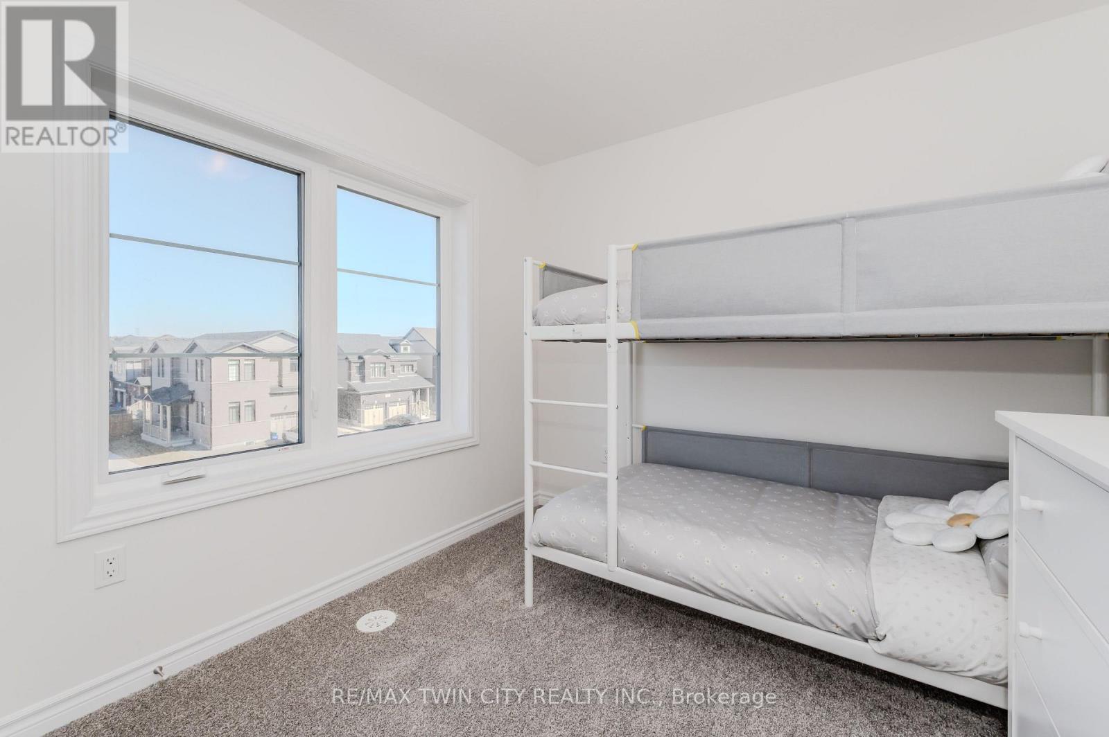 6 Lomond Lane, Kitchener, Ontario  N2R 0R4 - Photo 35 - X12798612