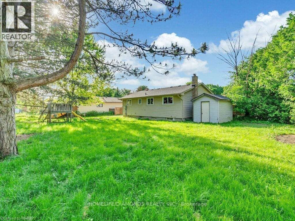 Upper - 68 Stroud Crescent, London South, Ontario  N6E 1Z6 - Photo 11 - X12798624