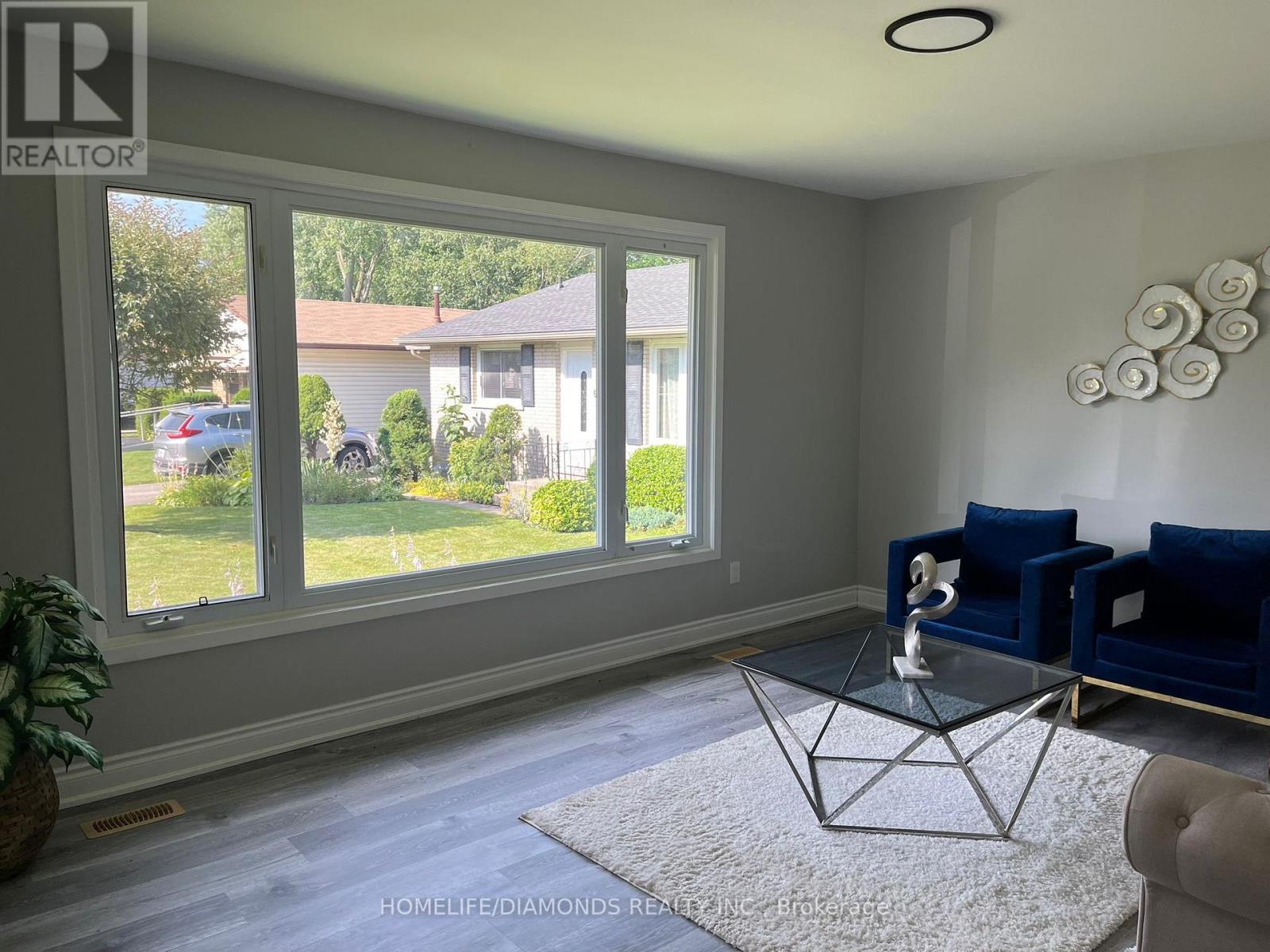 Upper - 68 Stroud Crescent, London South, Ontario  N6E 1Z6 - Photo 9 - X12798624