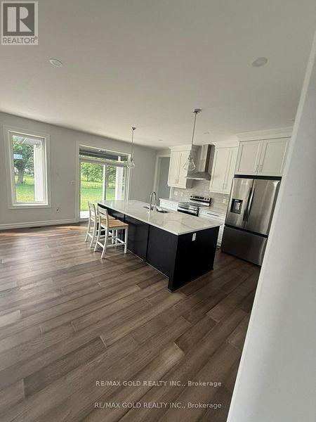 47 Redwood Drive, Kingsville, Ontario  N0R 1B0 - Photo 5 - X12798674