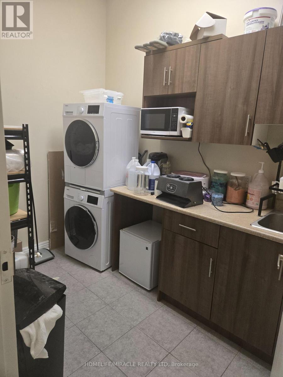 A4 - 320 East View Road, Guelph (Grange Road), Ontario  N1E 0L2 - Photo 3 - X12798676