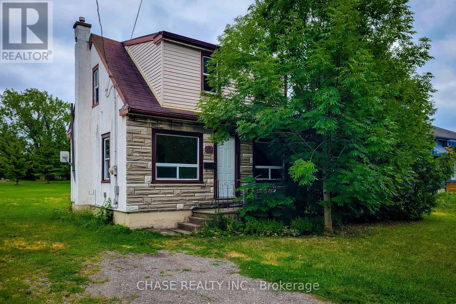 107 Saint George Street, Welland, Ontario  L3C 5N5 - Photo 2 - X12798690