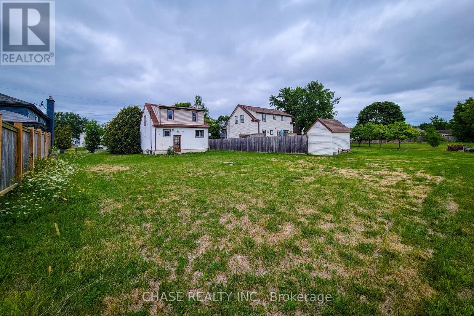 107 Saint George Street, Welland, Ontario  L3C 5N5 - Photo 3 - X12798690