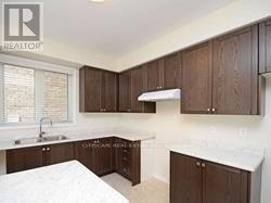 13 Doreen Drive, Thorold, Ontario  L3B 0G6 - Photo 11 - X12798742