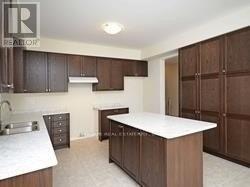 13 Doreen Drive, Thorold, Ontario  L3B 0G6 - Photo 13 - X12798742