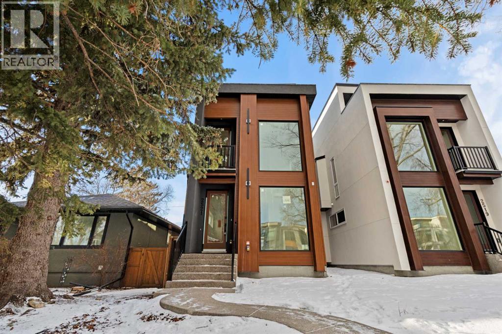 2521 19a Street, Calgary, Alberta  T2T 4Z1 - Photo 2 - A2277725