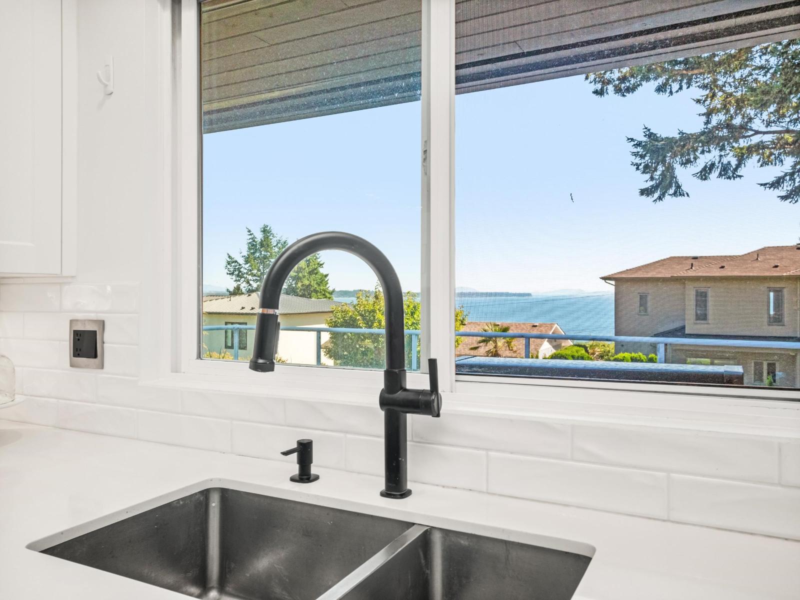 13146 14 Avenue, Surrey, British Columbia  V4A 1G5 - Photo 9 - R3090060