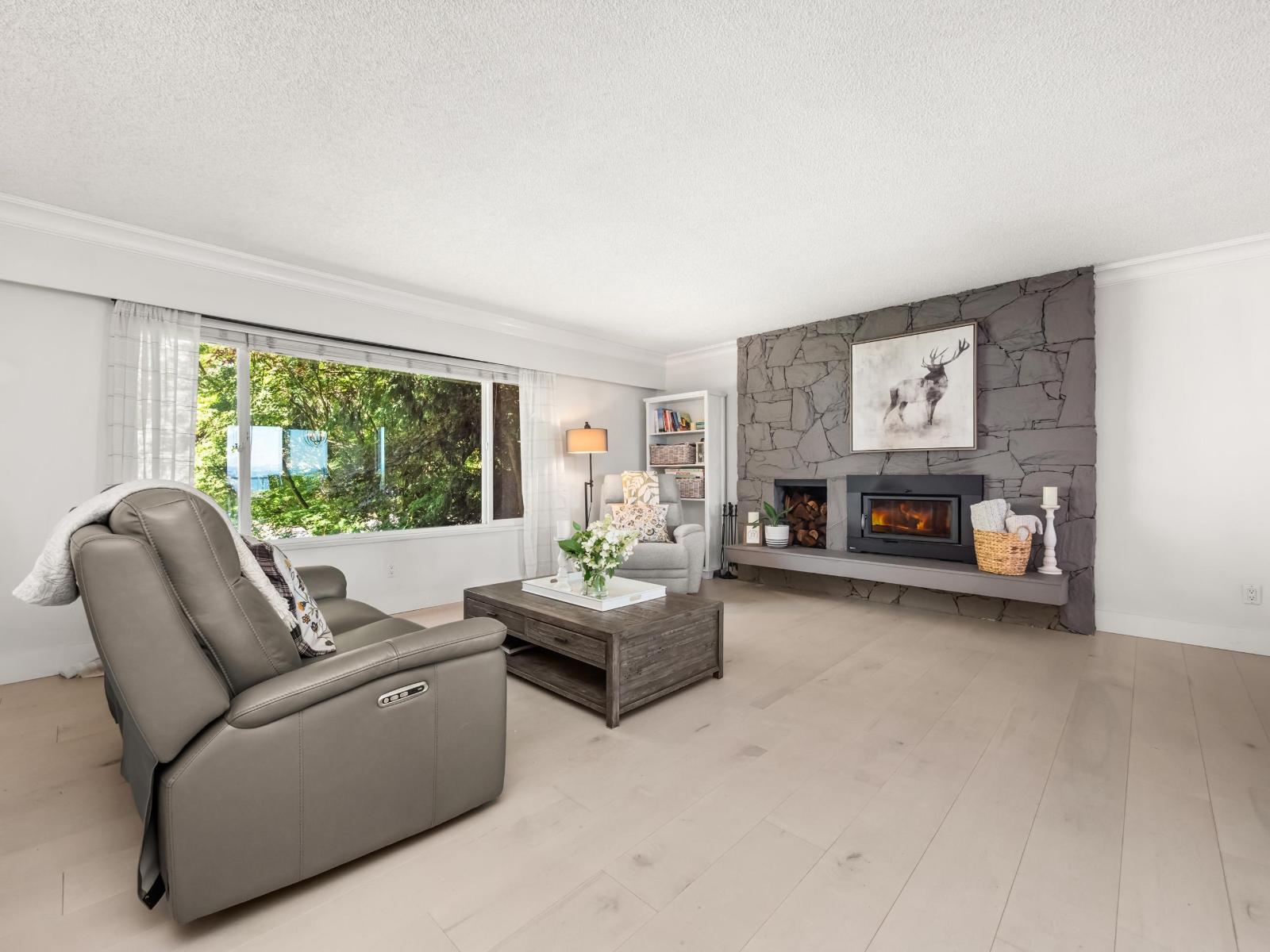 13146 14 Avenue, Surrey, British Columbia  V4A 1G5 - Photo 3 - R3090060