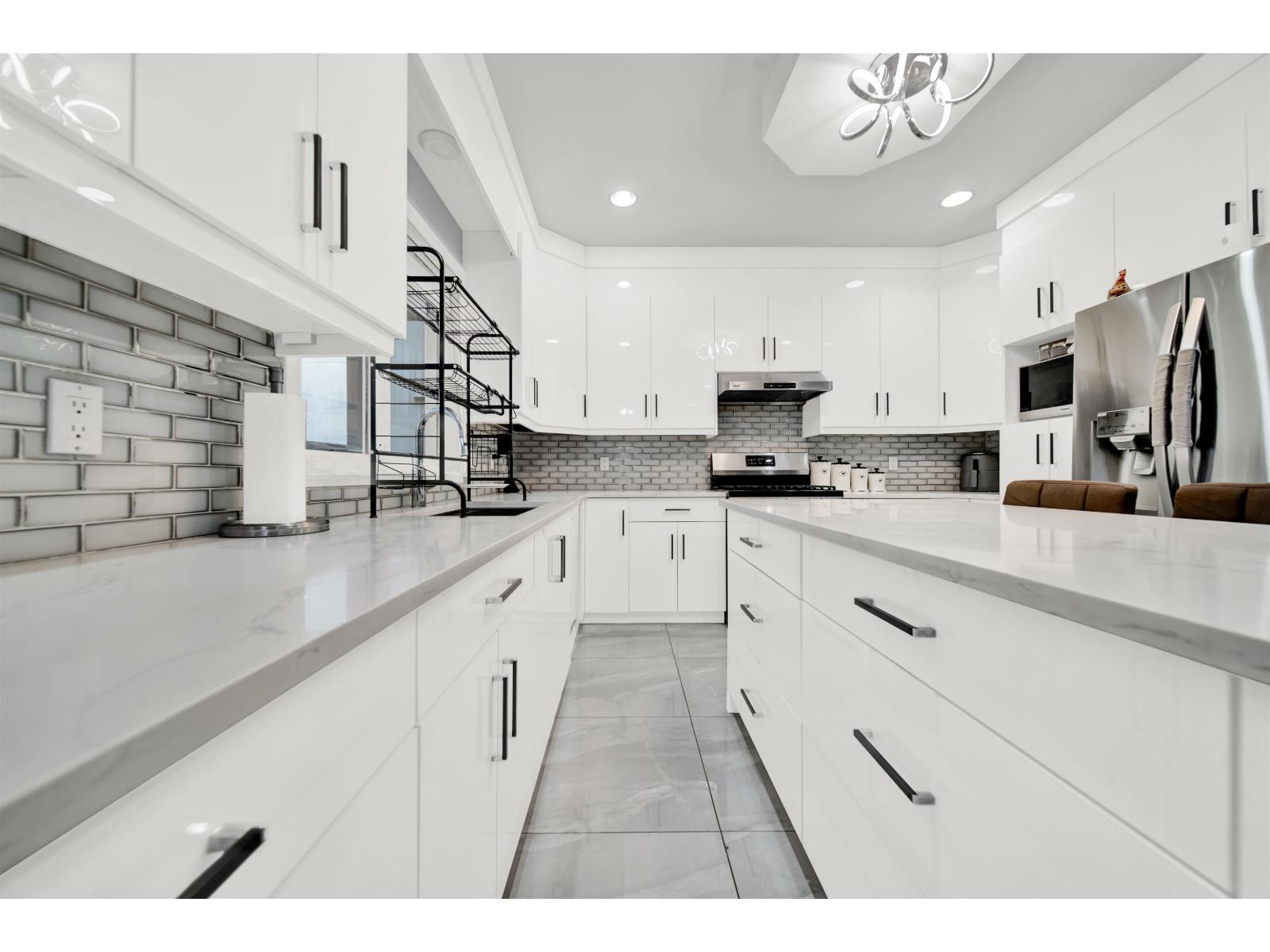 6332 125a Street, Surrey, British Columbia  V3X 3N1 - Photo 7 - R3090595