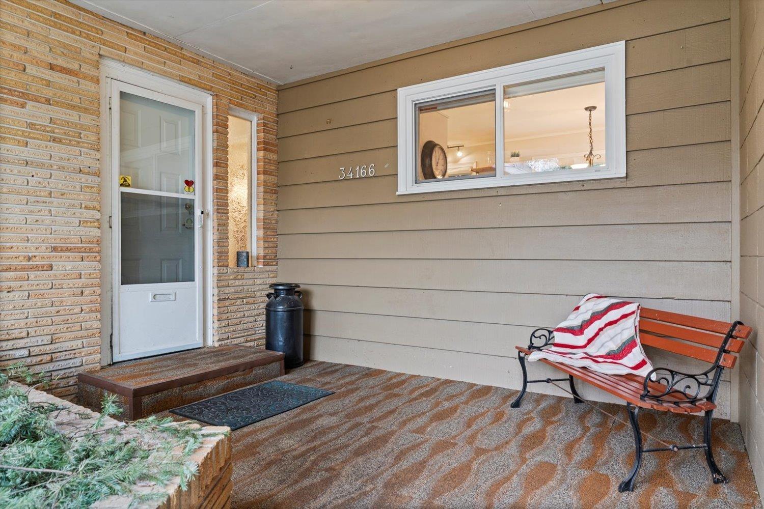 34166 Cedar Avenue, Abbotsford, British Columbia  V2S 2W1 - Photo 3 - R3090491