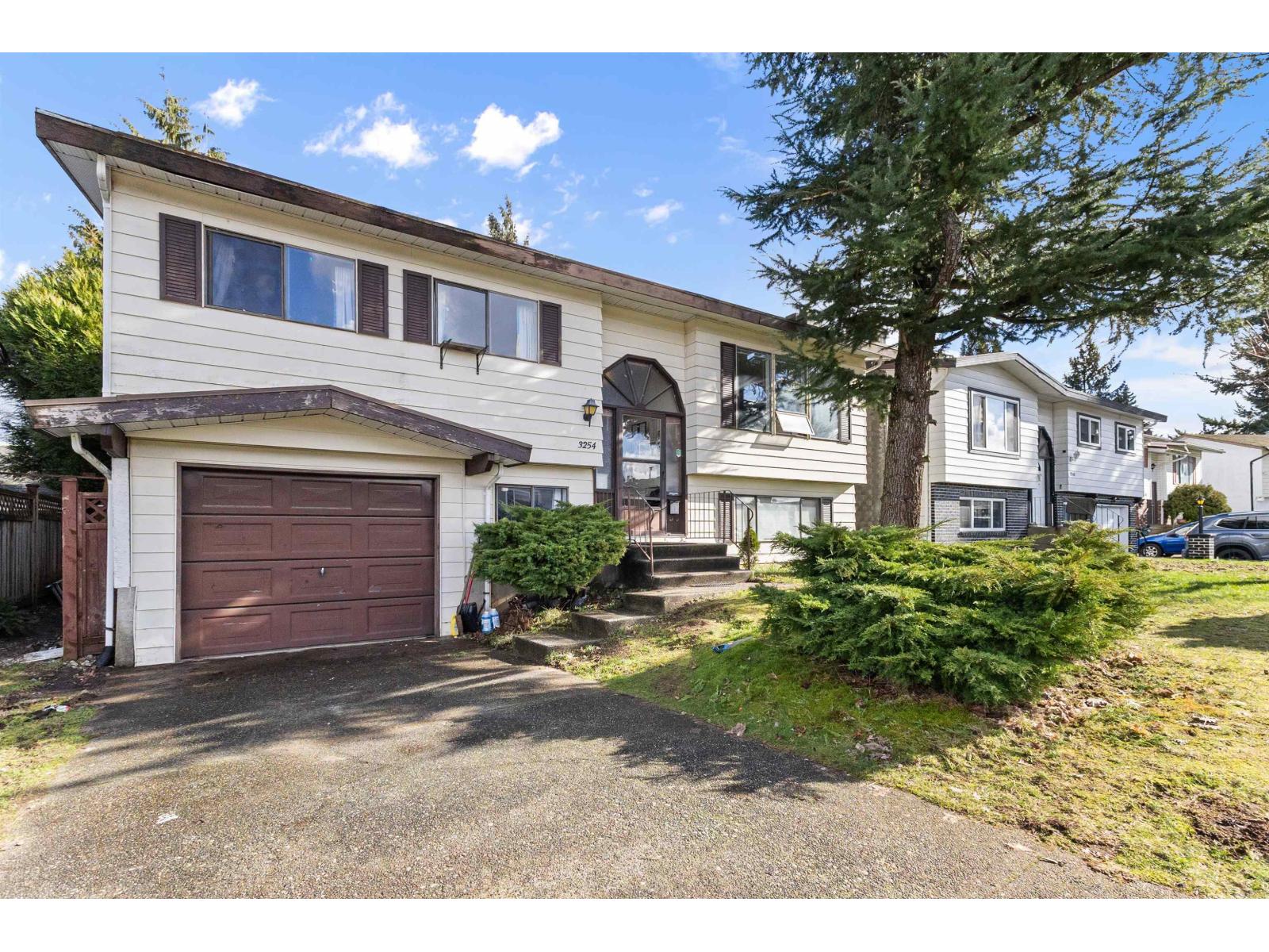 3254 ASTORIA CRESCENT, Abbotsford, British Columbia