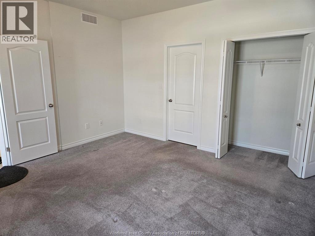 6085 Livingstone, Windsor, Ontario N9J 3Y7 - Photo 12 - 26003497