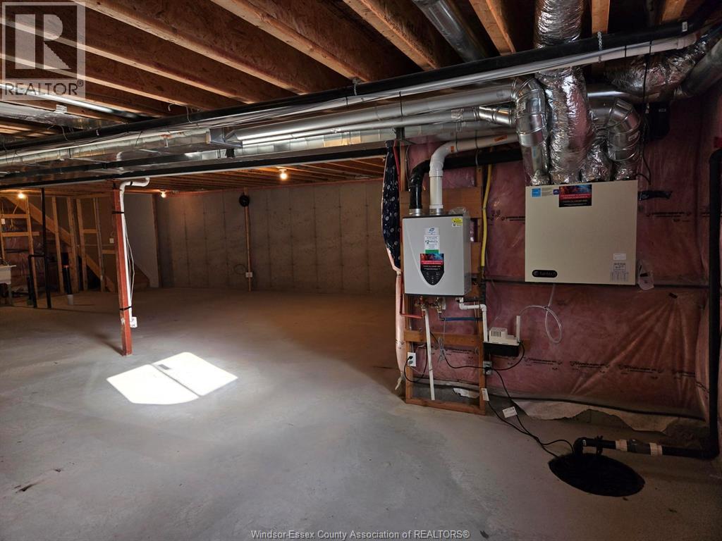 6085 Livingstone, Windsor, Ontario N9J 3Y7 - Photo 13 - 26003497