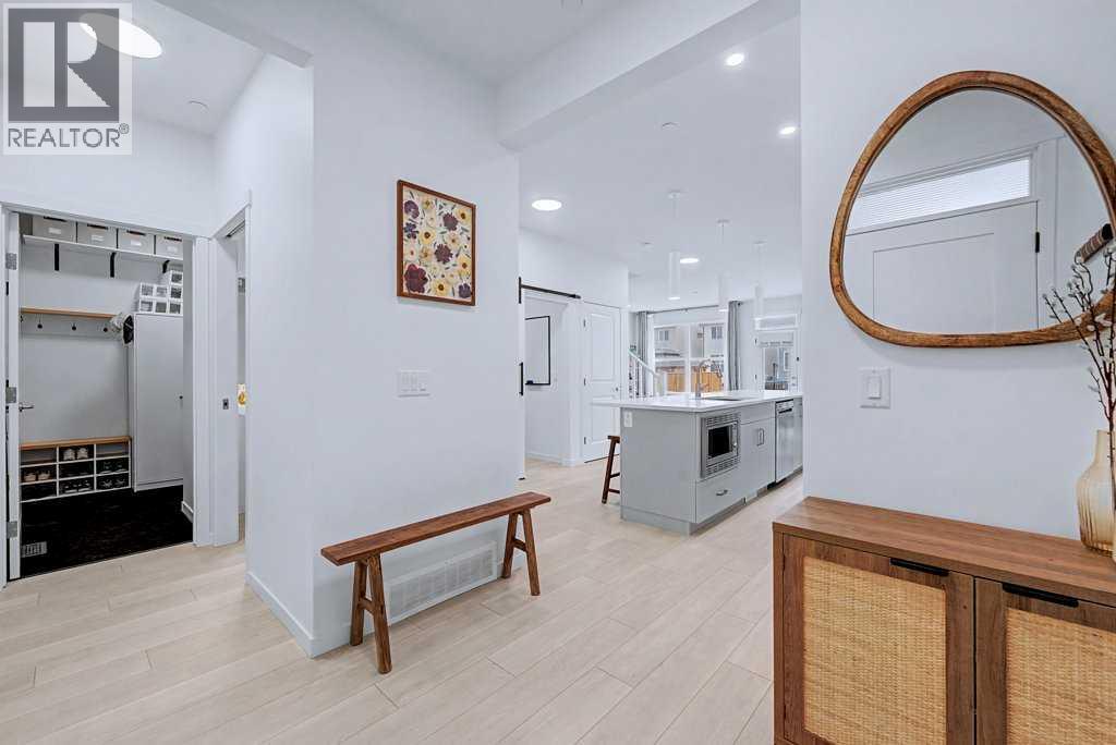 250 Hotchkiss Common Se, Calgary, Alberta  T3S 0N1 - Photo 4 - A2284008