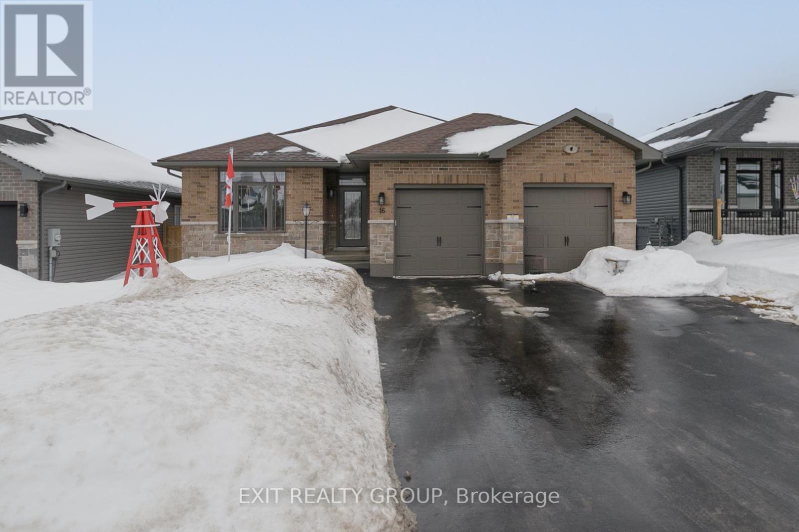 16 Matheos Crescent, Quinte West, Ontario  K8V 0L2 - Photo 1 - X12798852