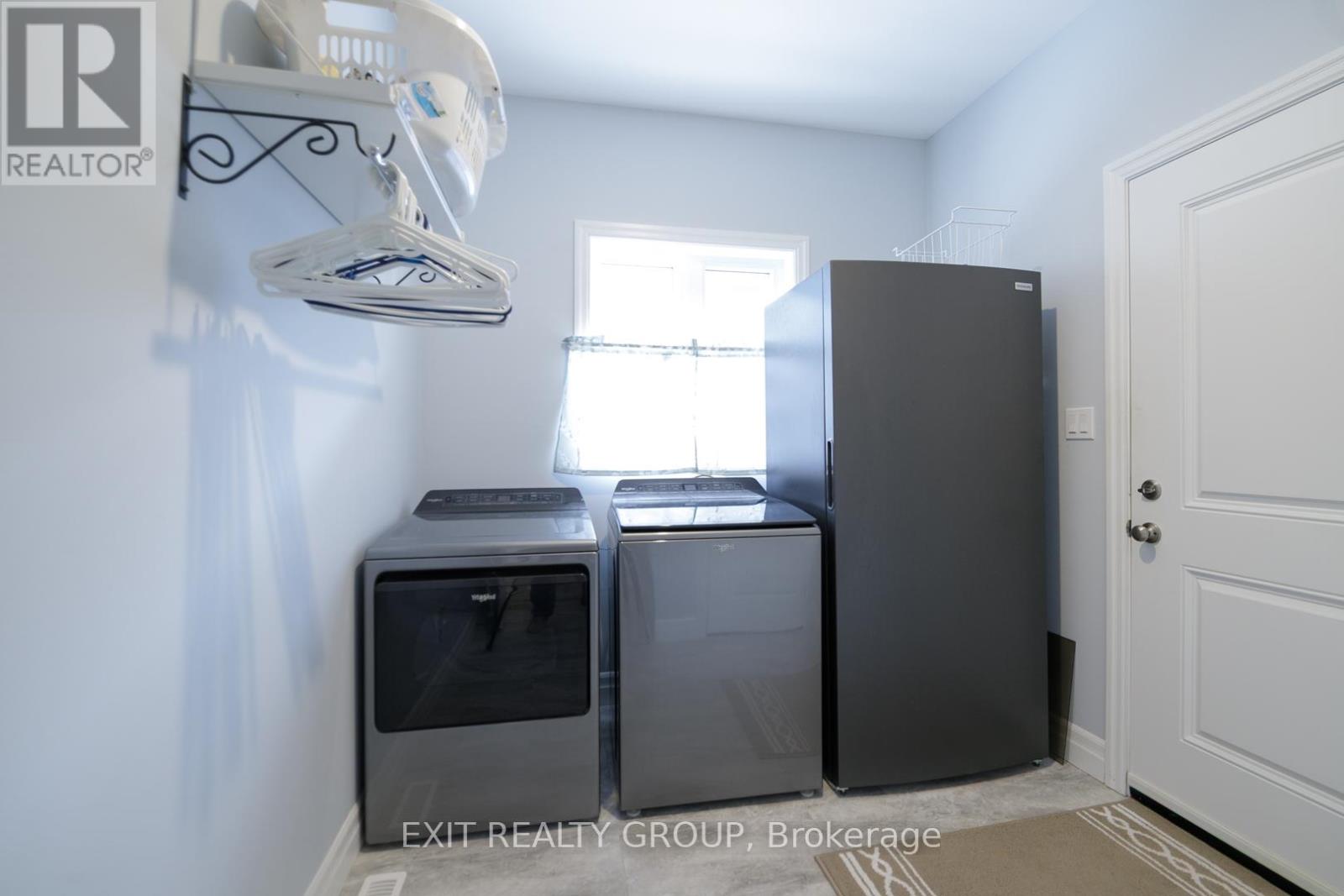 16 Matheos Crescent, Quinte West, Ontario  K8V 0L2 - Photo 18 - X12798852