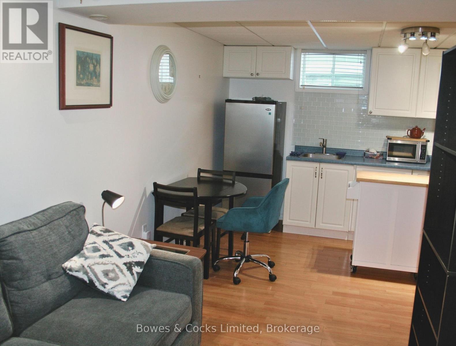 350 Braidwood Avenue, Peterborough (Otonabee Ward 1), Ontario  K9J 1V6 - Photo 11 - X12798902