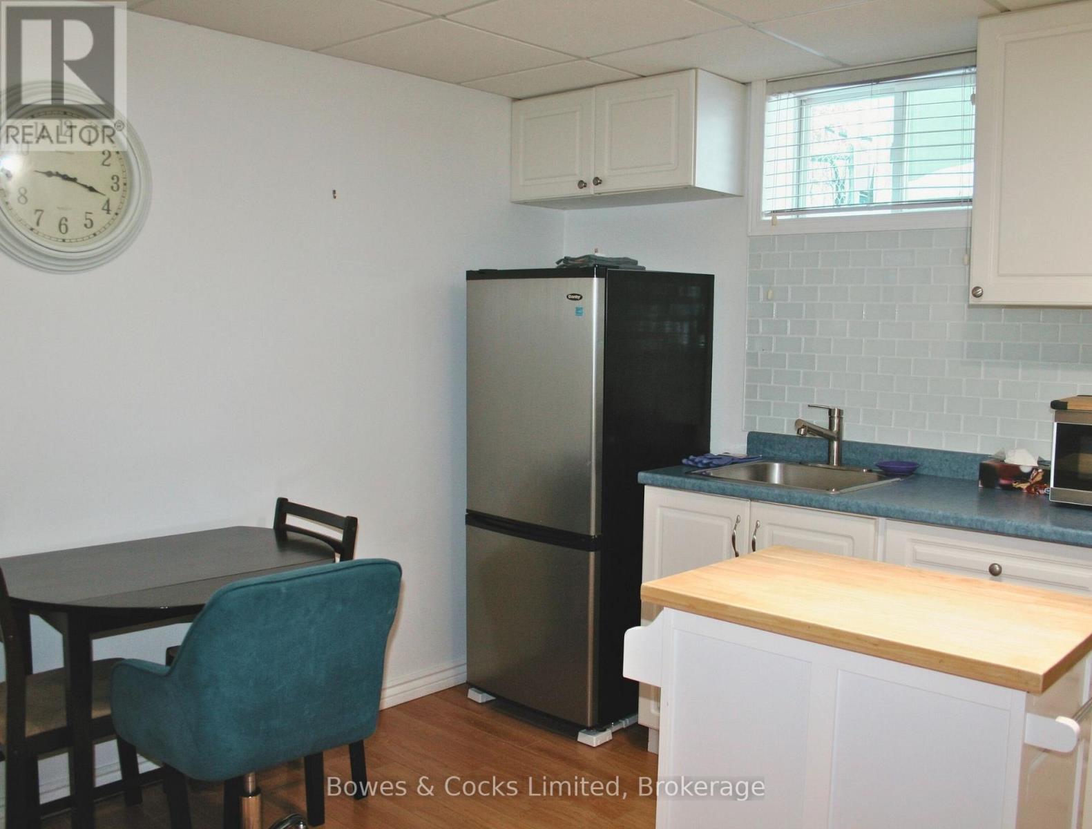 350 Braidwood Avenue, Peterborough (Otonabee Ward 1), Ontario  K9J 1V6 - Photo 12 - X12798902