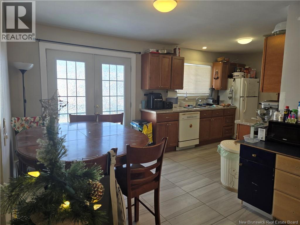 89 Mount Royal Boulevard, Moncton, New Brunswick E1E 2V3 - Photo 6 - NB133540