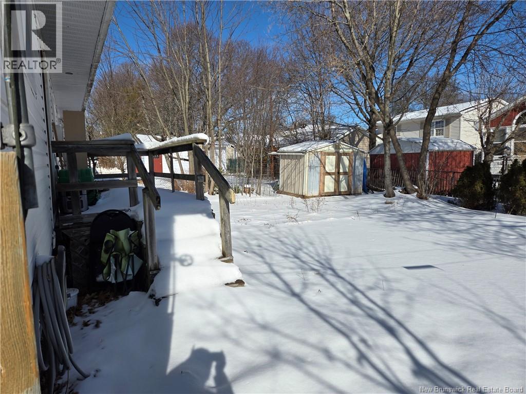 89 Mount Royal Boulevard, Moncton, New Brunswick E1E 2V3 - Photo 3 - NB133540